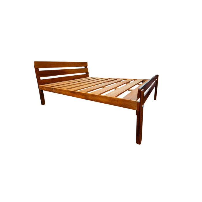 Diamex Mahogany Queen Slat Bed L2130 x W1525 x H930mm