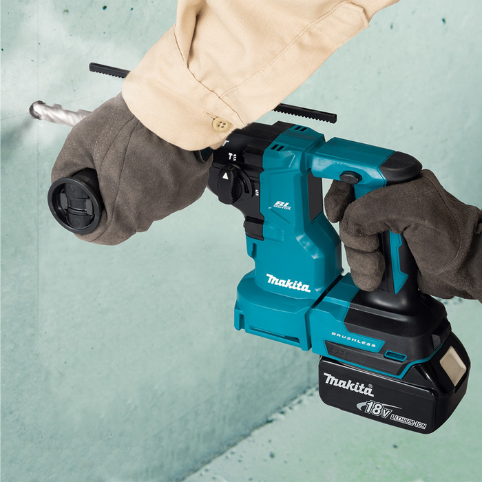 Makita 18V BL Rotary Hammer 18mm Compact Li-Ion (Skin Only)